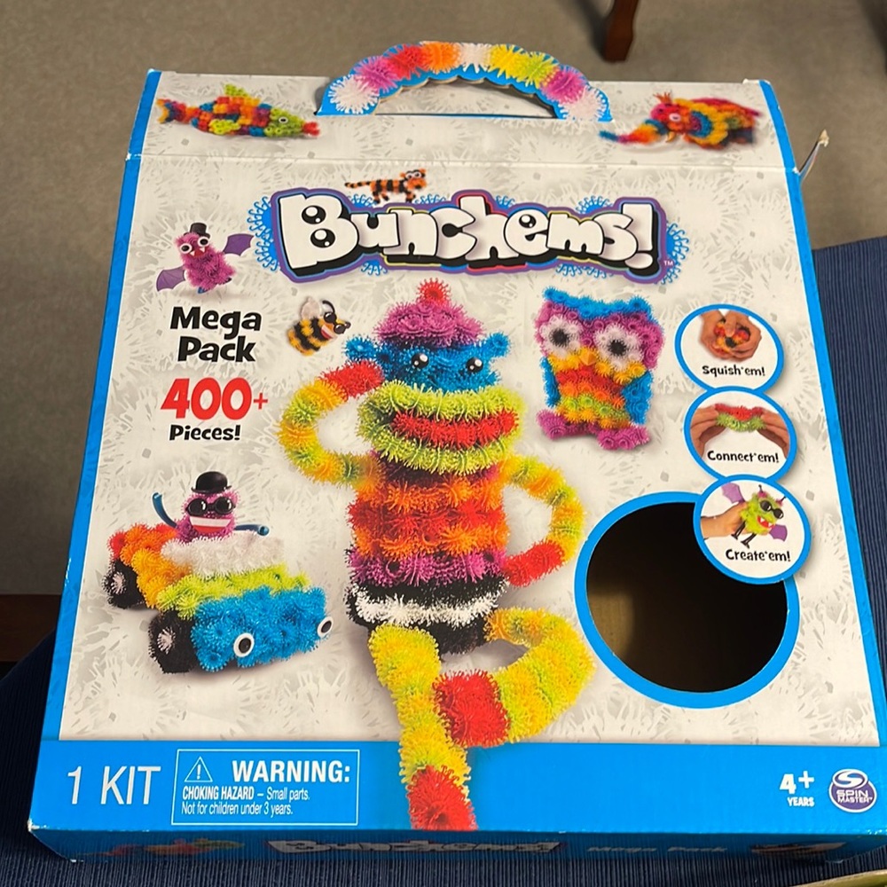 Bunchems! STEM toy